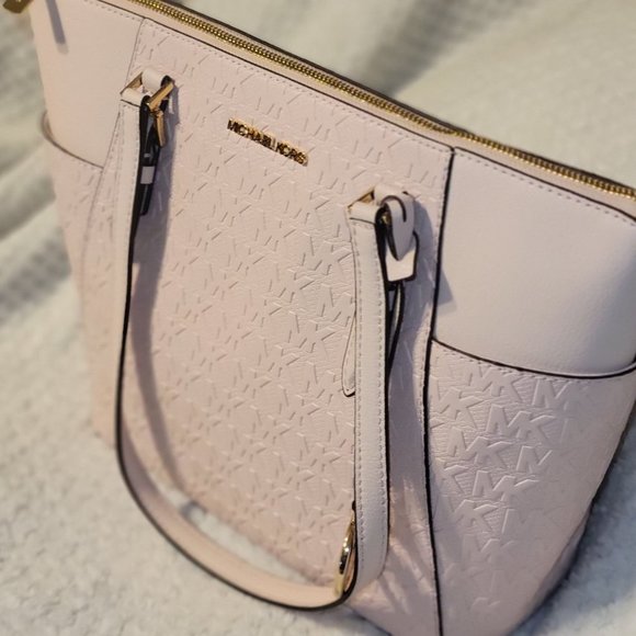 New MK Charlotte power Blush tote - Picture 2 of 12
